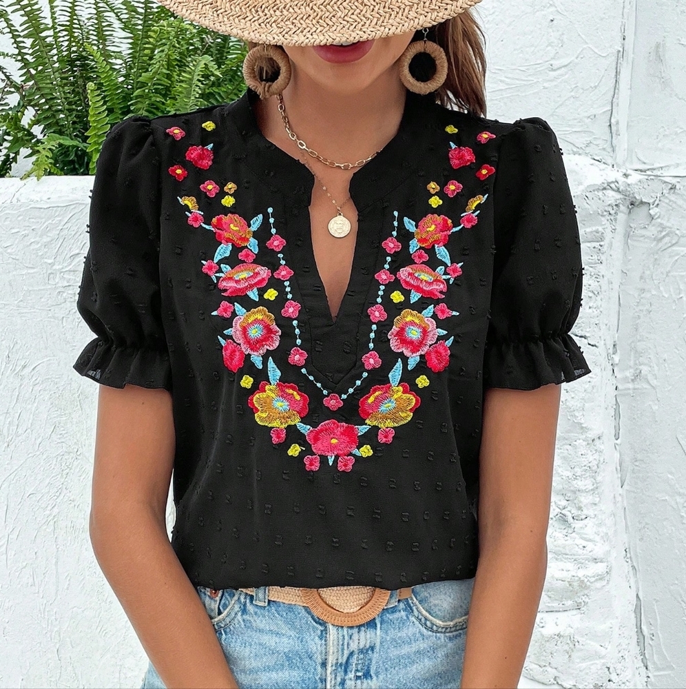 Floral Embroidery Notched Neckline Puff Sleeve Blouse - Picture 2 of 5